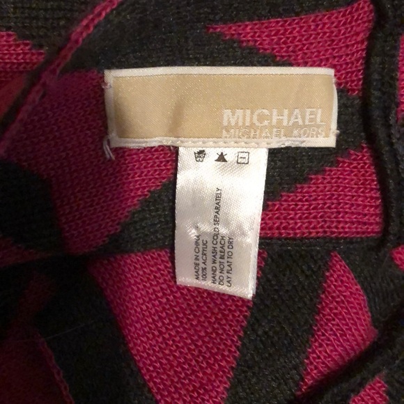 Michael Kors scarf. - Picture 2 of 2